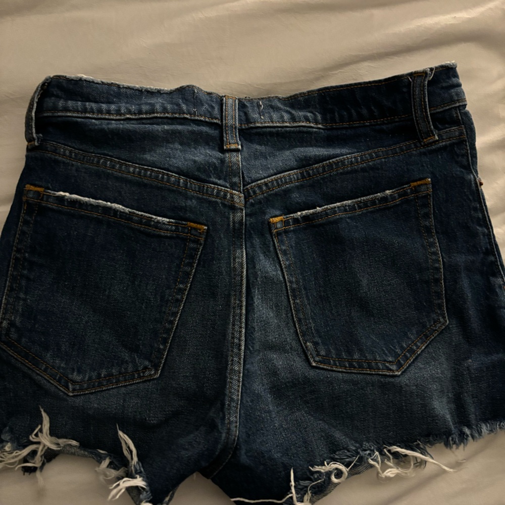 Women’s high rise 90s cutoff short